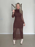 Vestido Longo em Tule com Forro Interno