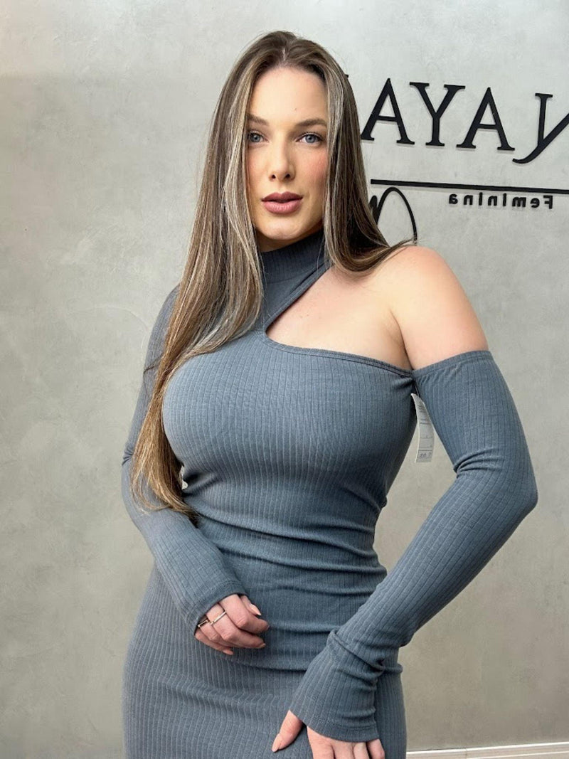 Vestido longo canelado recorte no ombro - Loja Nayara Machado