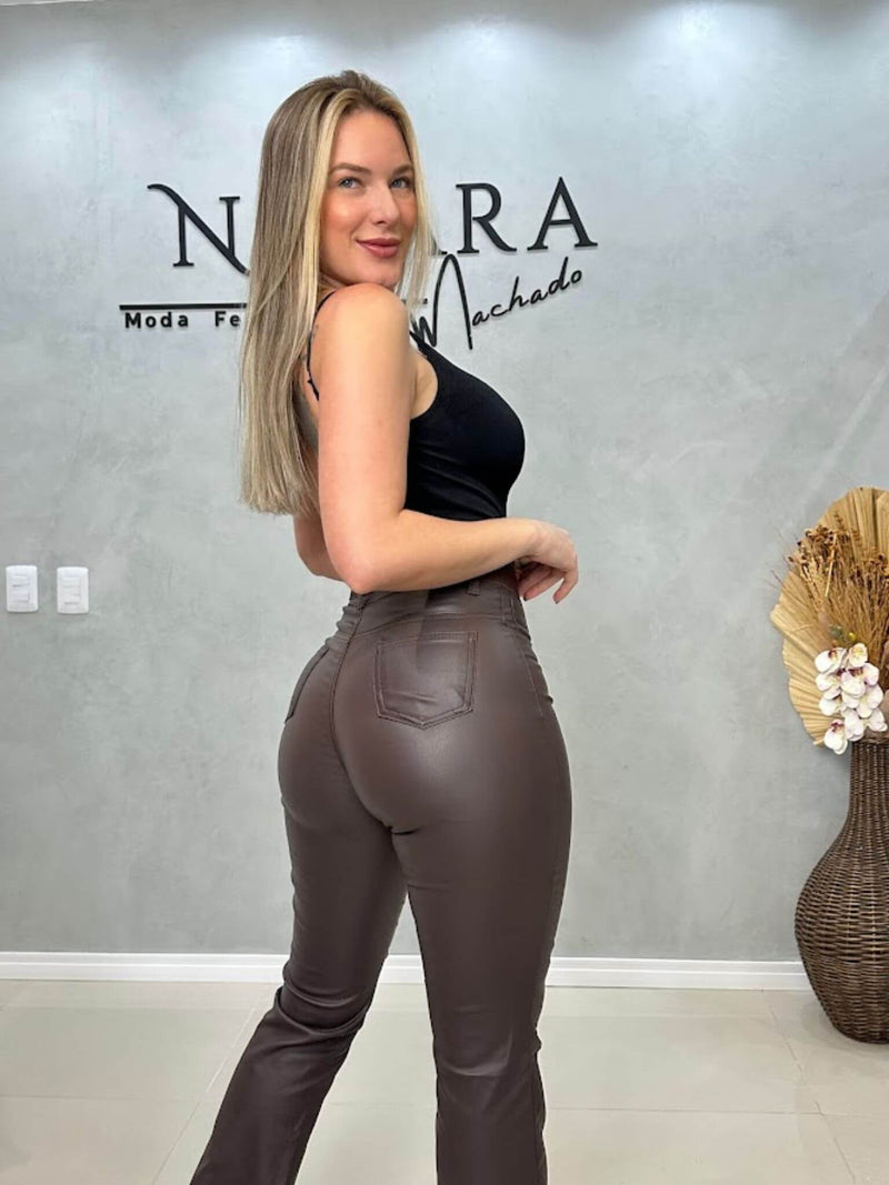 Calça Jeans Resinada Optimist Flare