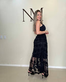 Saia Midi Bordada em Tule com Flores em Alto Relevo