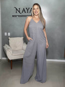 Macacão Longo Luna I Costas Abertas e Alça de Ajuste em Cortininha